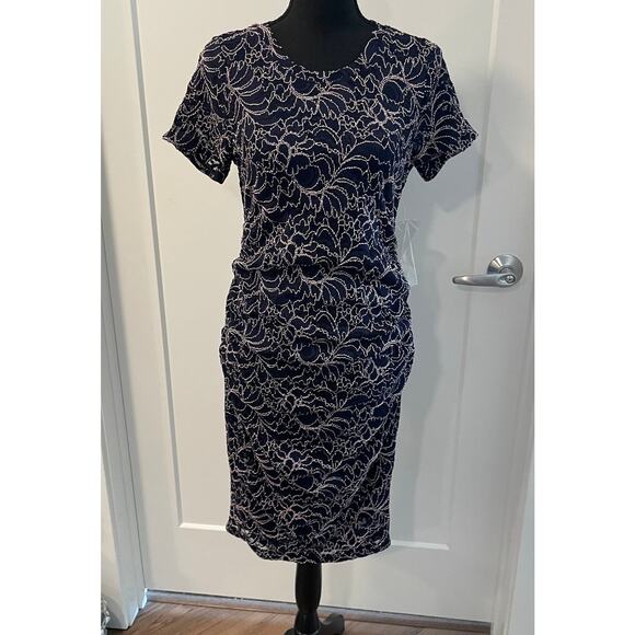 Motherhood Maternity Dresses & Skirts - Motherhood Maternity Dress women's size MEDIUM fully line lace outer layer new